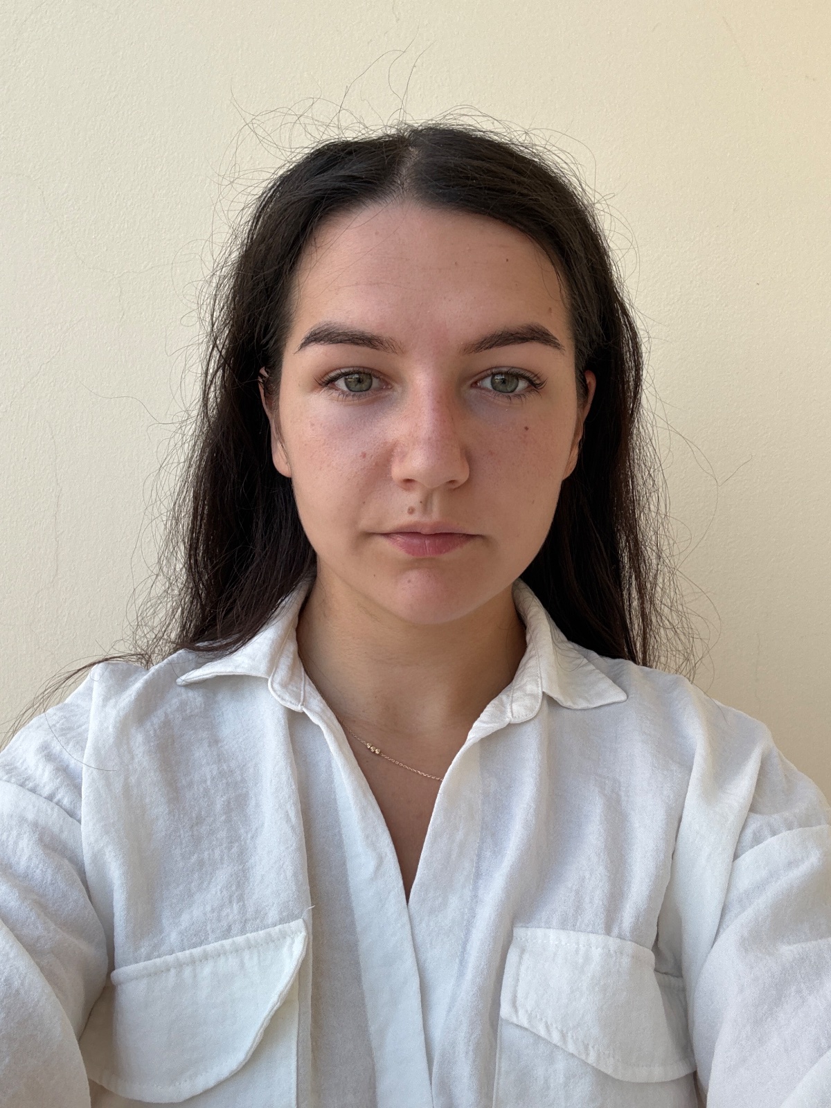 Cosmina, Hello Services cleaning team